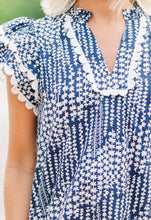 Load image into Gallery viewer, The &quot;Willow&quot; Abstract Flutter Sleeve Top-Navy
