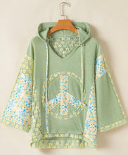 Load image into Gallery viewer, The &quot;Claire&quot; Peace Sign Top
